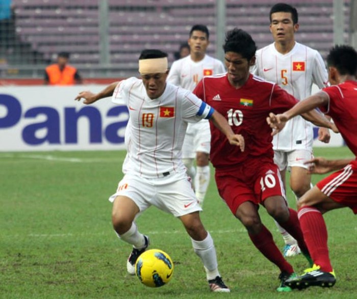 Một năm sau, tại SEA Games 26 trên đất Indonesia, Thành Lương vẫn chơi năng nổ và quả cảm, tuy nhiên, anh cũng không thể đem về tấm HCV cho người hâm mộ Việt Nam.